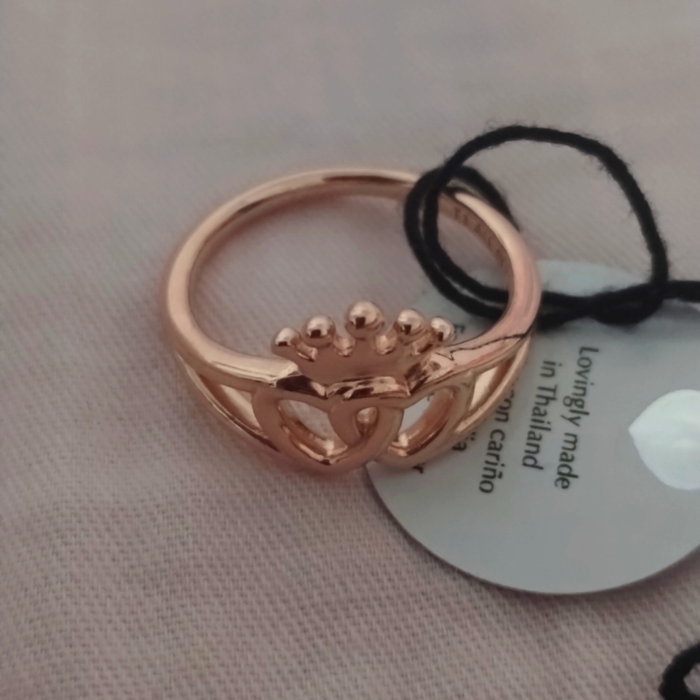Pandora ring
